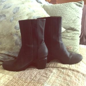 Authentic Cole Haan Nike Air Black Boots